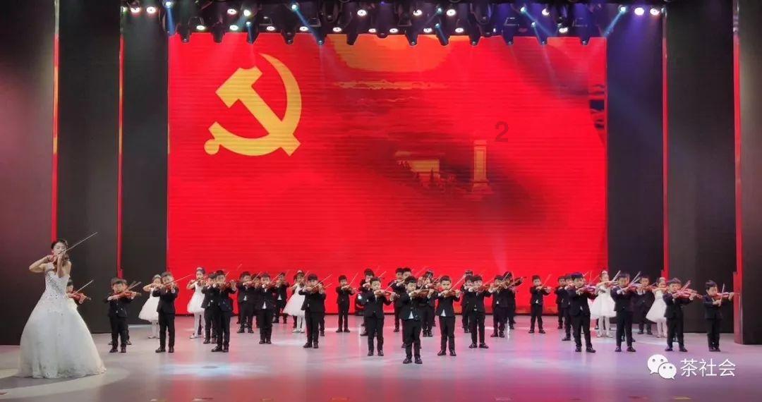 书塔叠叠高